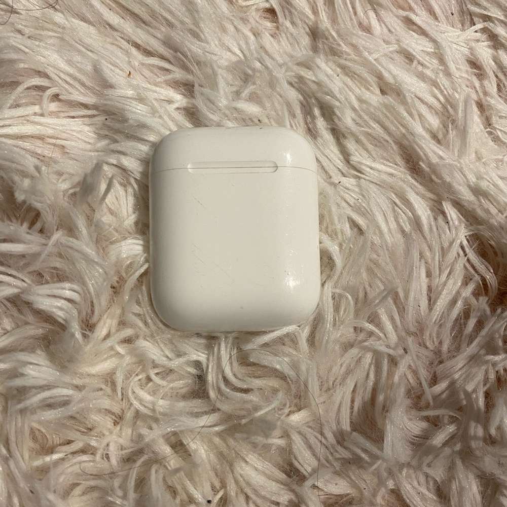 Apple AirPod case